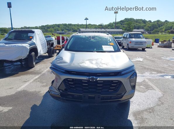 KL77LKEP3TC076772 2026 CHEVROLET TRAX Серебряный Вид задней части салона