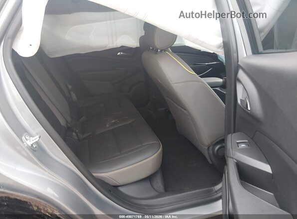 KL77LKEP4SC331203 2025 CHEVROLET TRAX Gray Vista de la etiqueta del VIN