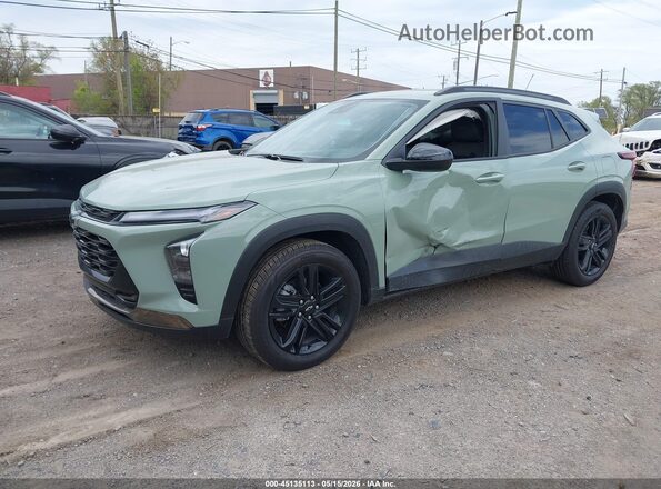 KL77LKEP6SC167775 2025 CHEVROLET TRAX Green წინა მარცხენა ხედი სამი მეოთხედიდან