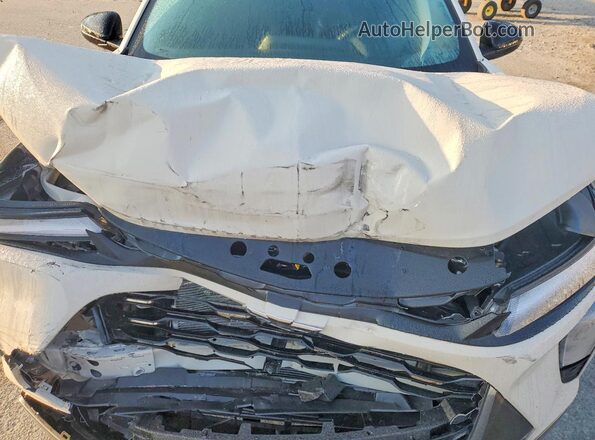 KL77LKEP6TC049937 2026 CHEVROLET TRAX Cream Widok komory silnika