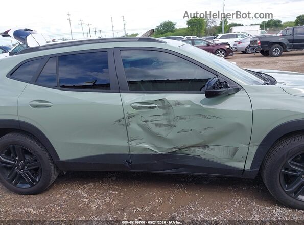 KL77LKEPXSC279639 2025 CHEVROLET TRAX Green Vista interior trasera
