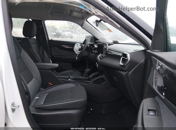 KL79MMSP9SB174358 2025 CHEVROLET TRAILBLAZER White Սալոնի դիմացի տեսք