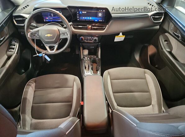 KL79MPS23RB114429 2024 CHEVROLET TRAILBLAZER Красный Вид панели приборов
