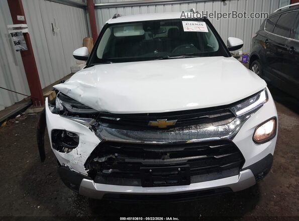 KL79MPSL4NB084828 2022 CHEVROLET TRAILBLAZER White Widok wnętrza z tyłu