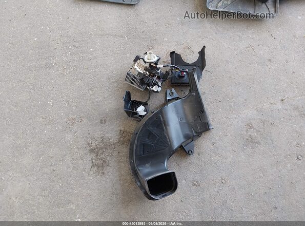 KL79MPSL5RB145884 2024 CHEVROLET TRAILBLAZER Серебряный Вид щитка приборов