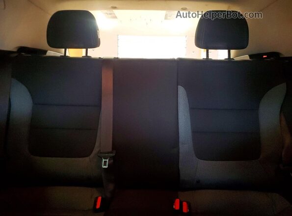 KL79MPSLXMB124621 2021 CHEVROLET TRAILBLAZER Red Вид задніх сидінь