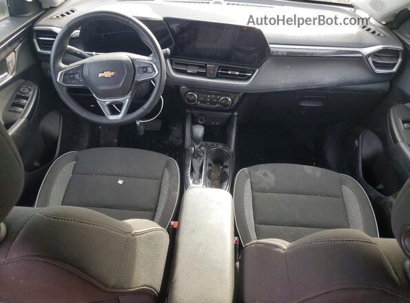 KL79MPSLXRB058630 2024 CHEVROLET TRAILBLAZER Silver Widok deski rozdzielczej