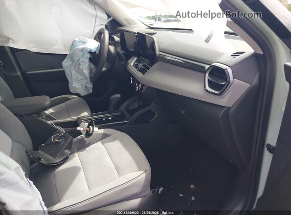 KL79MPSP6SB131601 2025 CHEVROLET TRAILBLAZER Серый Вид салона спереди