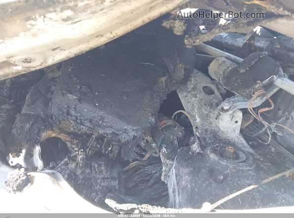 KL79MRSL1PB106640 2023 CHEVROLET TRAILBLAZER White Engine compartment view