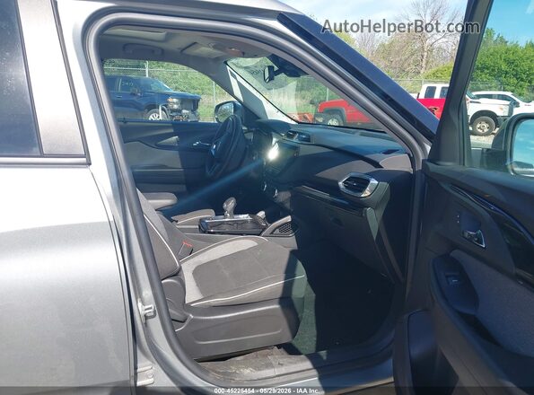 KL79MRSL4PB022800 2023 CHEVROLET TRAILBLAZER Gray წინა სალონის ხედი