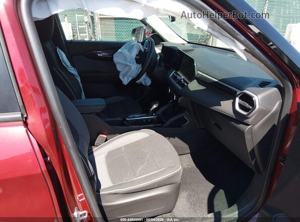 KL79MRSLXRB159243 2024 CHEVROLET TRAILBLAZER Красный Вид салона спереди