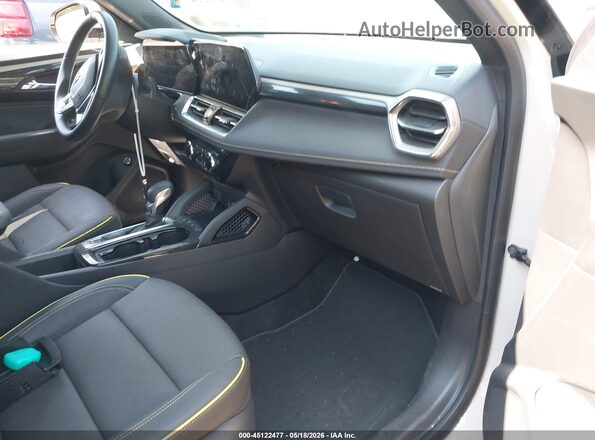 KL79MSSL9TB002785 2026 CHEVROLET TRAILBLAZER Cream 