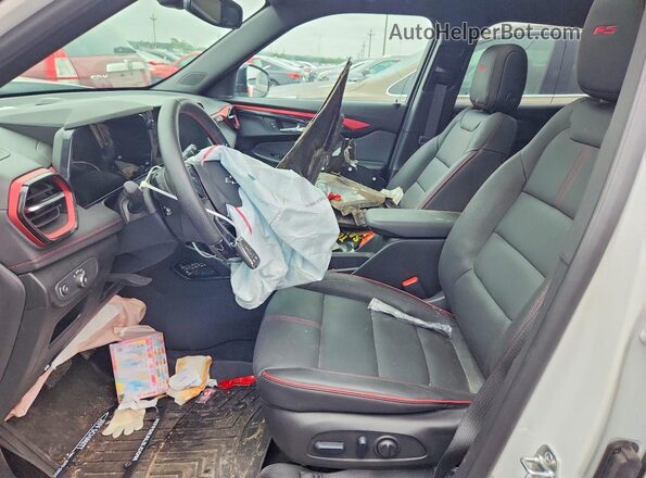 KL79MTSL2SB022493 2025 CHEVROLET TRAILBLAZER White Front interior view