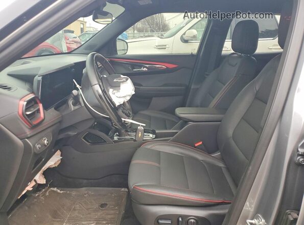 KL79MTSL9SB110246 2025 CHEVROLET TRAILBLAZER Silver Front interior view