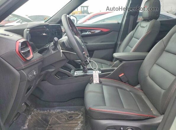 KL79MUSL0RB092591 2024 CHEVROLET TRAILBLAZER Зеленый Вид салона спереди