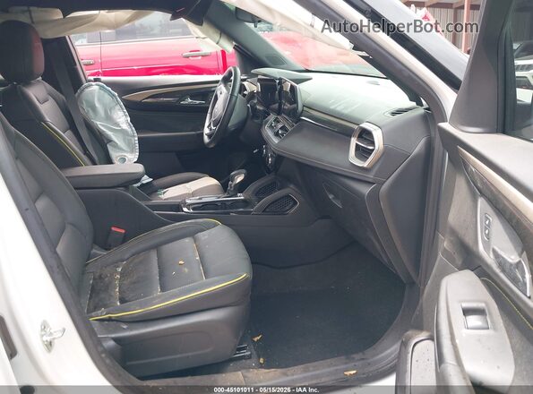 KL79MVSL8RB133040 2024 CHEVROLET TRAILBLAZER White Front interior view