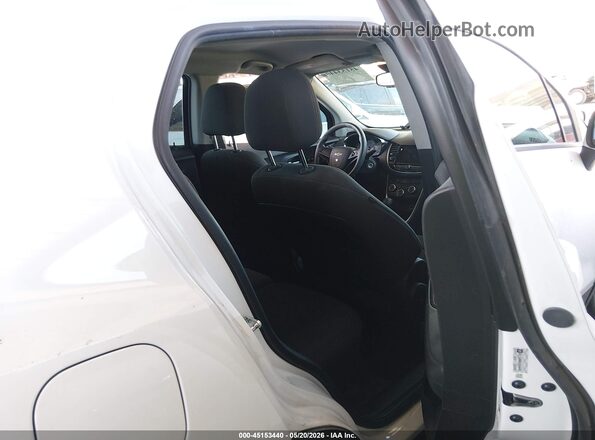 KL7CJKSB3JB544175 2018 CHEVROLET TRAX White VIN sticker view