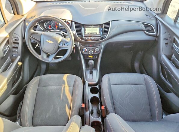 KL7CJKSB5HB105506 2017 CHEVROLET TRAX Silver Dashboard view