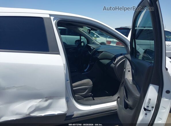 KL7CJKSB6LB315797 2020 CHEVROLET TRAX White Front interior view