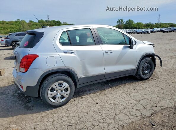 KL7CJKSBXJB723166 2018 CHEVROLET TRAX Silver 