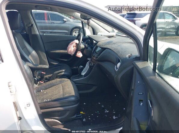 KL7CJLSB1KB757455 2019 CHEVROLET TRAX White Front interior view