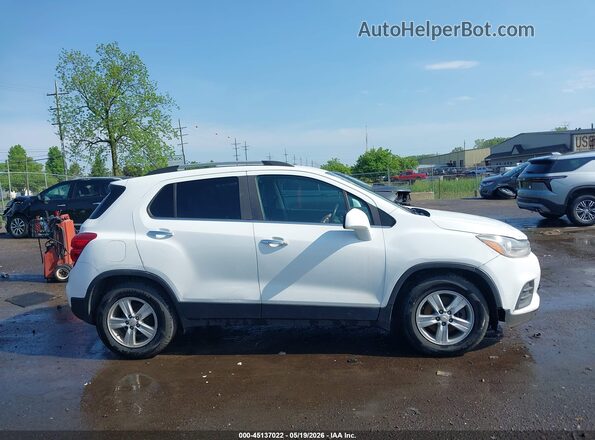 KL7CJLSB1KB757455 2019 CHEVROLET TRAX White Rear interior view