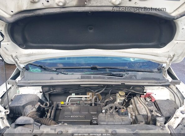 KL7CJLSB1KB757455 2019 CHEVROLET TRAX White Rear view