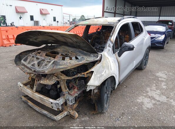 KL7CJLSB1MB311809 2021 CHEVROLET TRAX Silver Przód lewy