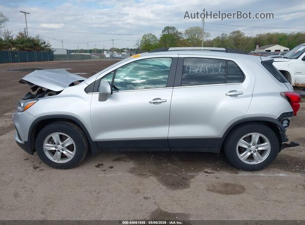KL7CJLSB3JB679064 2018 CHEVROLET TRAX Silver 360 interior view