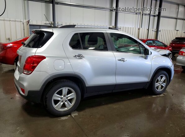 KL7CJLSB4JB562559 2018 CHEVROLET TRAX Silver 