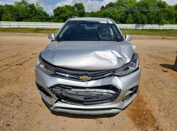 KL7CJLSB4LB038444 2020 CHEVROLET TRAX Серебряный Вид спереди