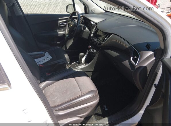 KL7CJLSB5KB936260 2019 CHEVROLET TRAX Белый Вид салона спереди