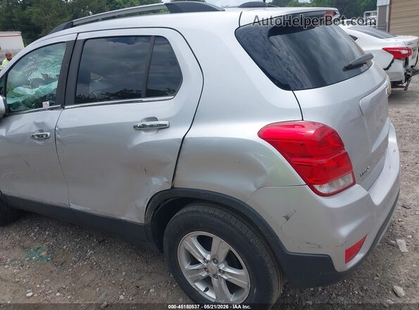 KL7CJLSB6JB651985 2018 CHEVROLET TRAX Silver ხელსაწყოთა პანელის ხედი