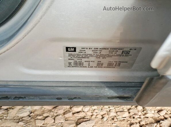 KL7CJLSB6KB960793 2019 CHEVROLET TRAX Silver Engine compartment view