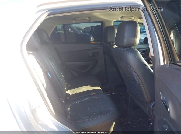 KL7CJLSB6LB007227 2020 CHEVROLET TRAX Silver Widok naklejki z numerem VIN