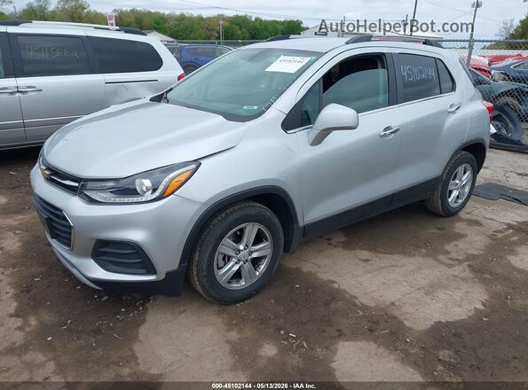 KL7CJLSB7KB751286 2019 CHEVROLET TRAX Silver Առջևի ձախ երեք քառորդ տեսարան