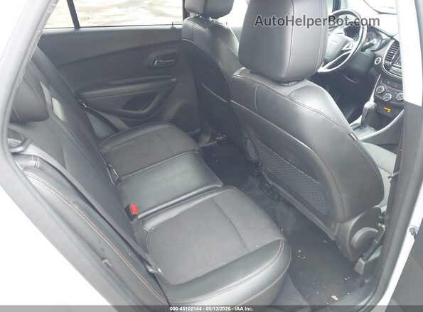 KL7CJLSB7KB751286 2019 CHEVROLET TRAX Silver VIN կոդի պիտակի տեսք