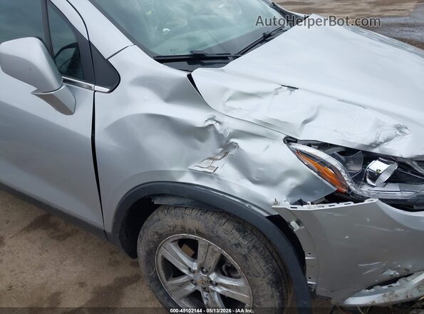 KL7CJLSB7KB751286 2019 CHEVROLET TRAX Silver Դիմացի տեսք