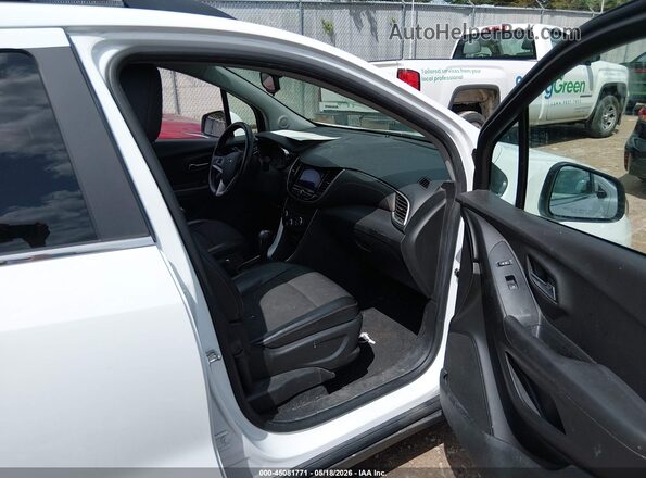 KL7CJLSB7KB873243 2019 CHEVROLET TRAX Белый Вид салона спереди