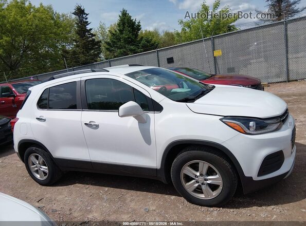 KL7CJLSB7KB873243 2019 CHEVROLET TRAX Белый Вид задней части салона