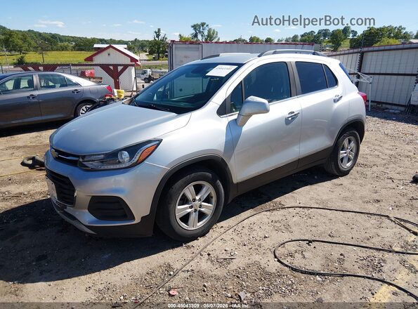 KL7CJLSB8KB954946 2019 CHEVROLET TRAX Silver Առջևի ձախ երեք քառորդ տեսարան