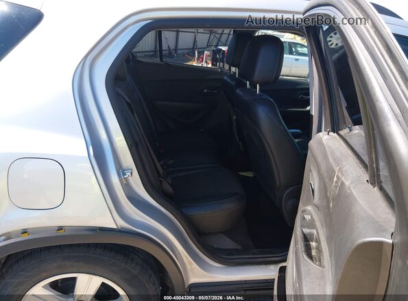 KL7CJLSB8KB954946 2019 CHEVROLET TRAX Silver VIN կոդի պիտակի տեսք