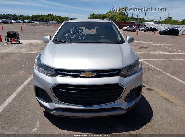 KL7CJLSB8KB961735 2019 CHEVROLET TRAX Silver Սարքավորումների վահանակի տեսք