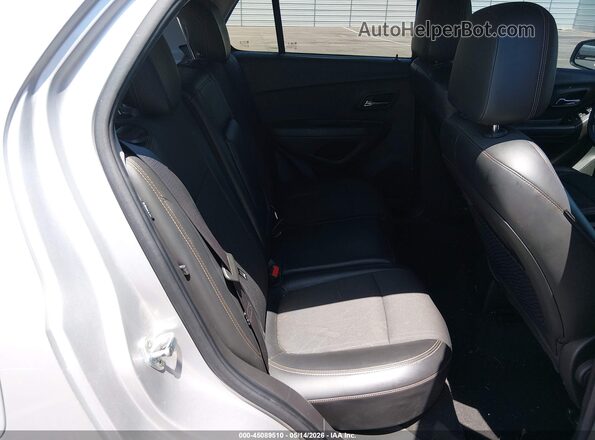 KL7CJLSB8KB961735 2019 CHEVROLET TRAX Silver VIN կոդի պիտակի տեսք