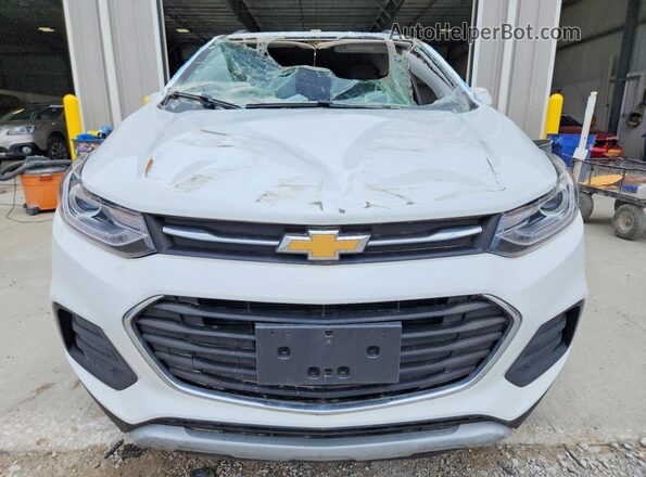KL7CJLSB9HB189416 2017 CHEVROLET TRAX White Դիմացի տեսք