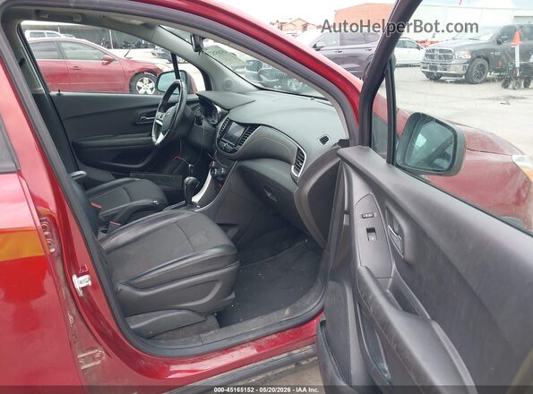 KL7CJLSB9MB345948 2021 CHEVROLET TRAX Red Вид салону спереду