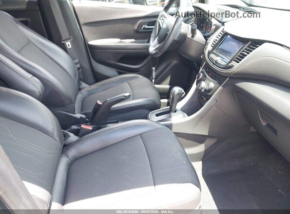KL7CJLSM4NB564626 2022 CHEVROLET TRAX Blue Սալոնի դիմացի տեսք