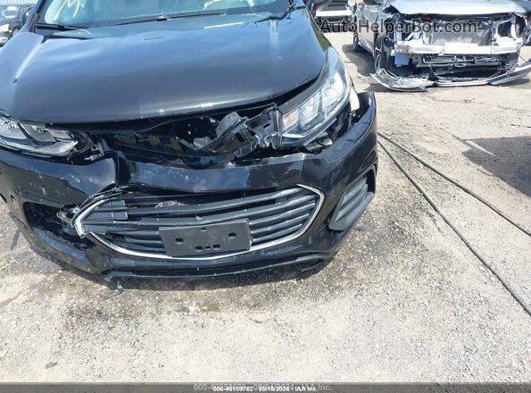 KL7CJNSB2MB345849 2021 CHEVROLET TRAX Black Widok z przodu