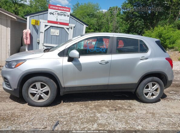 KL7CJNSB7JB625052 2018 CHEVROLET TRAX Серебряный Панорамный вид салона 360°