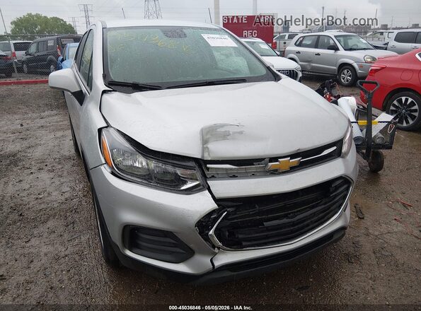 KL7CJNSM6NB549072 2022 CHEVROLET TRAX Silver Դիմացի տեսք